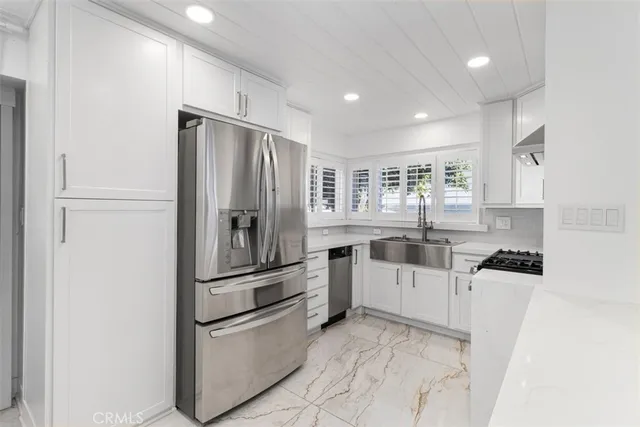 $1,325,000 | 10214 Woodruff Avenue, Downey, CA 90241