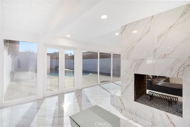 $1,325,000 | 10214 Woodruff Avenue, Downey, CA 90241