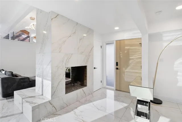 $1,325,000 | 10214 Woodruff Avenue, Downey, CA 90241