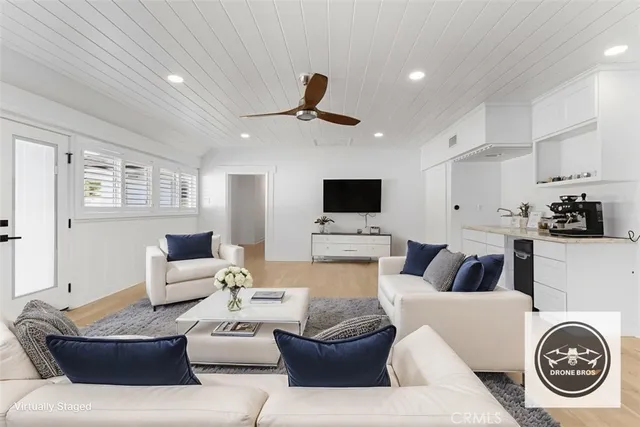 $1,325,000 | 10214 Woodruff Avenue, Downey, CA 90241