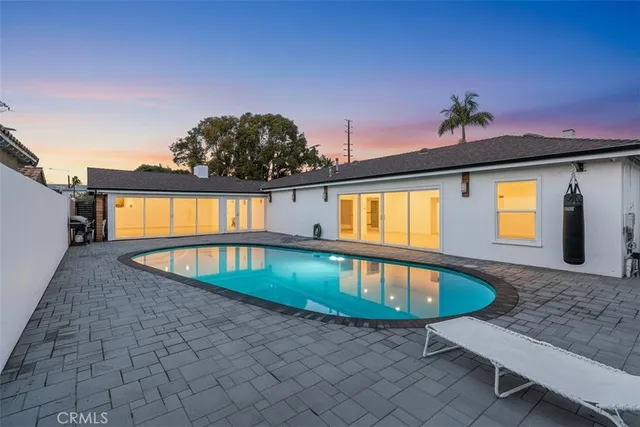 $1,325,000 | 10214 Woodruff Avenue, Downey, CA 90241