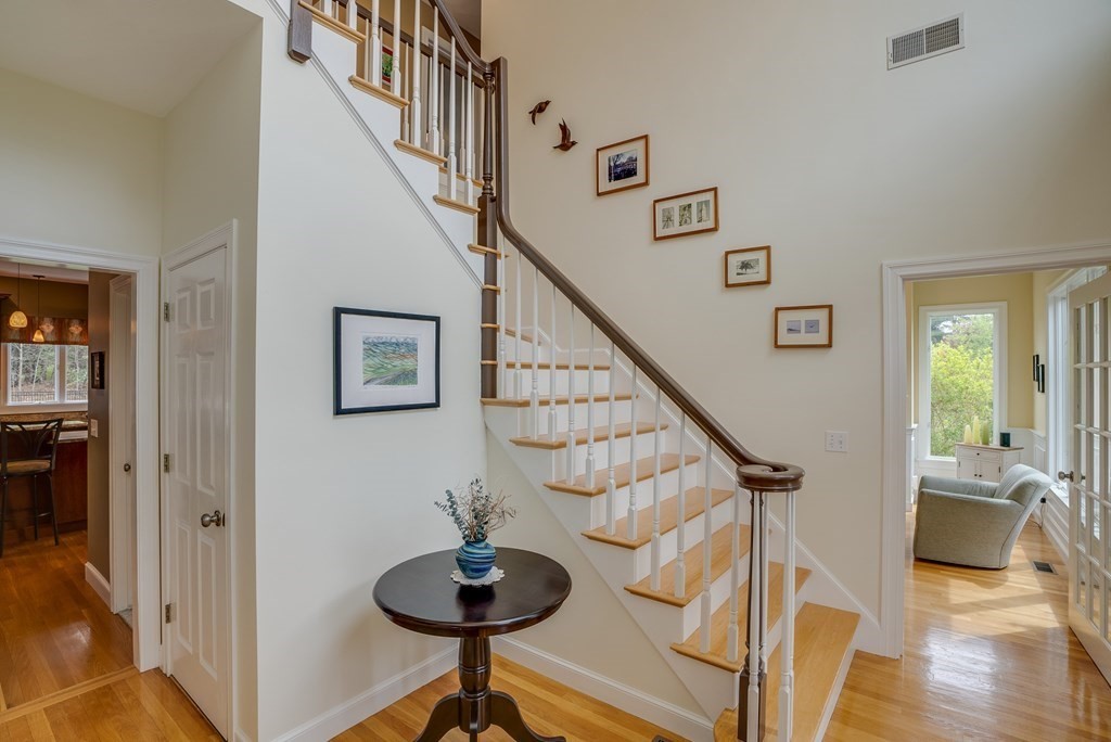 35 Battle Flagg Road Bedford, MA 01730 - Photo 18 of 42