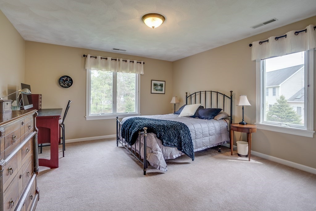 35 Battle Flagg Road Bedford, MA 01730 - Photo 25 of 42