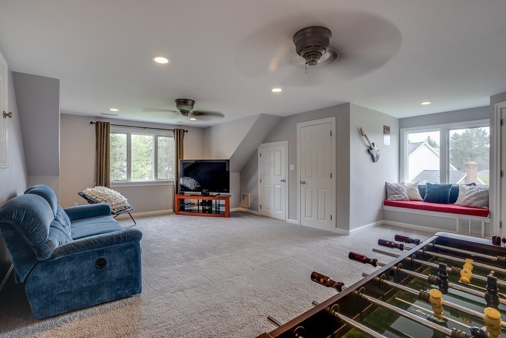 35 Battle Flagg Road Bedford, MA 01730 - Photo 32 of 42