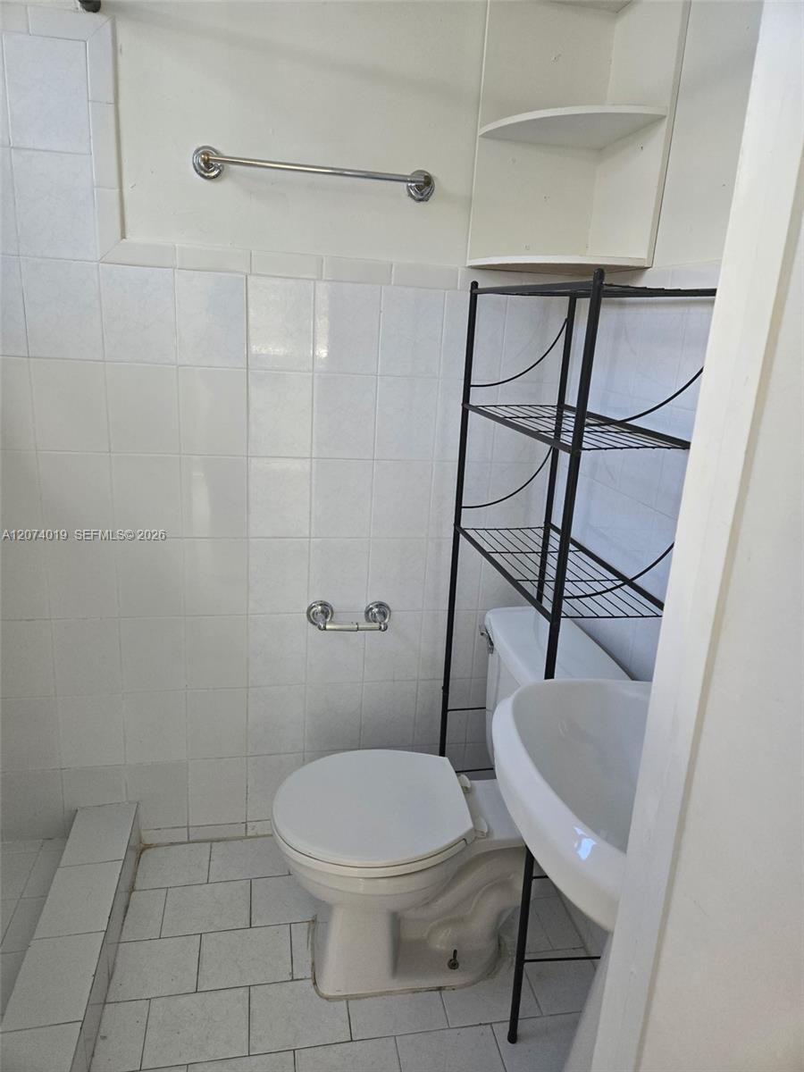 7785 Southwest 36th Street, Unit BACK Miami, FL 33155 - Photo 9 of 9 Gallery Image 9