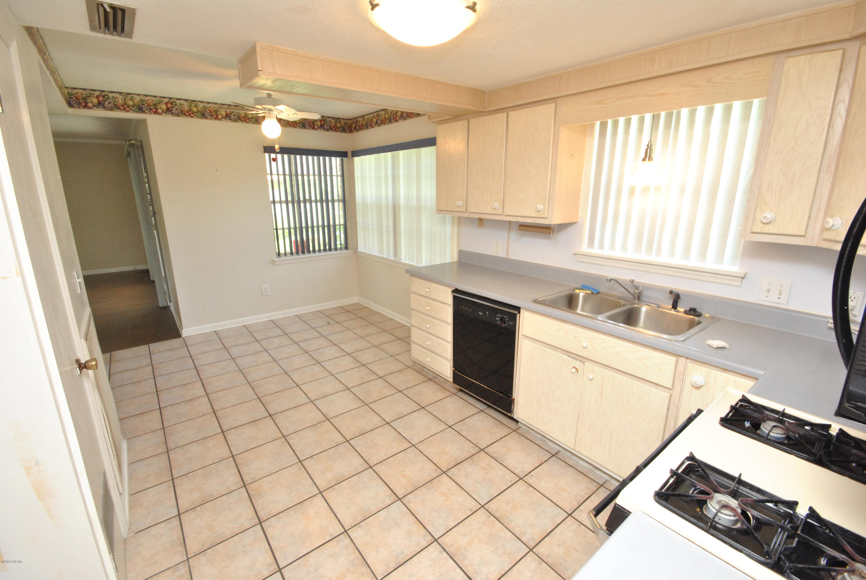 702 Huntingdon Road Panama City, FL 32405 - Photo 10 of 54 Gallery Image 10
