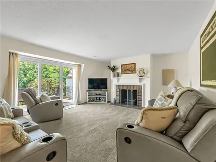 $265,000 | 6634 West 109th Street, Unit F, Overland Park, KS 66211