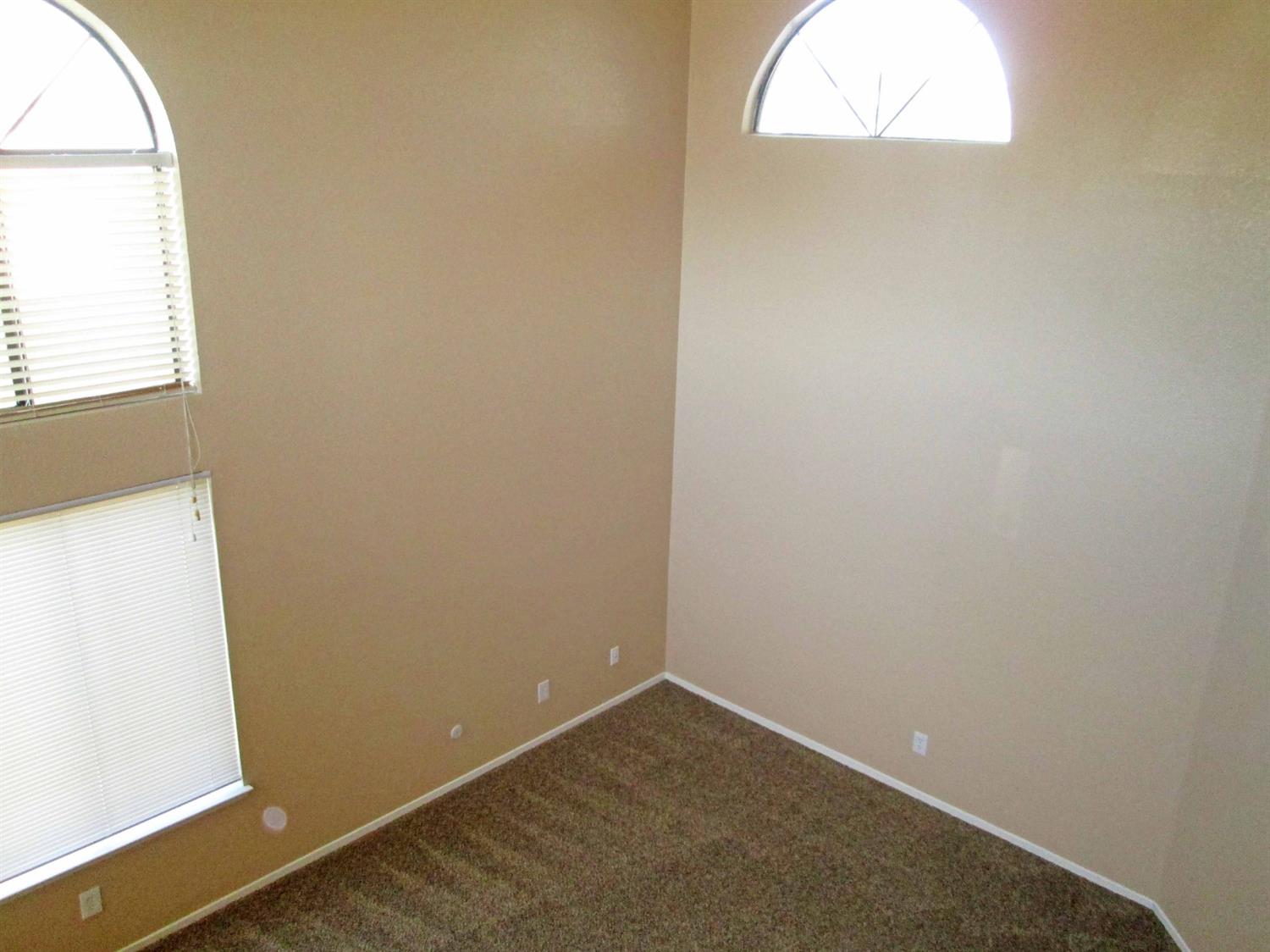 1134 Raymond Road Hanford, CA 93230 - Photo 16 of 33 Gallery Image 16