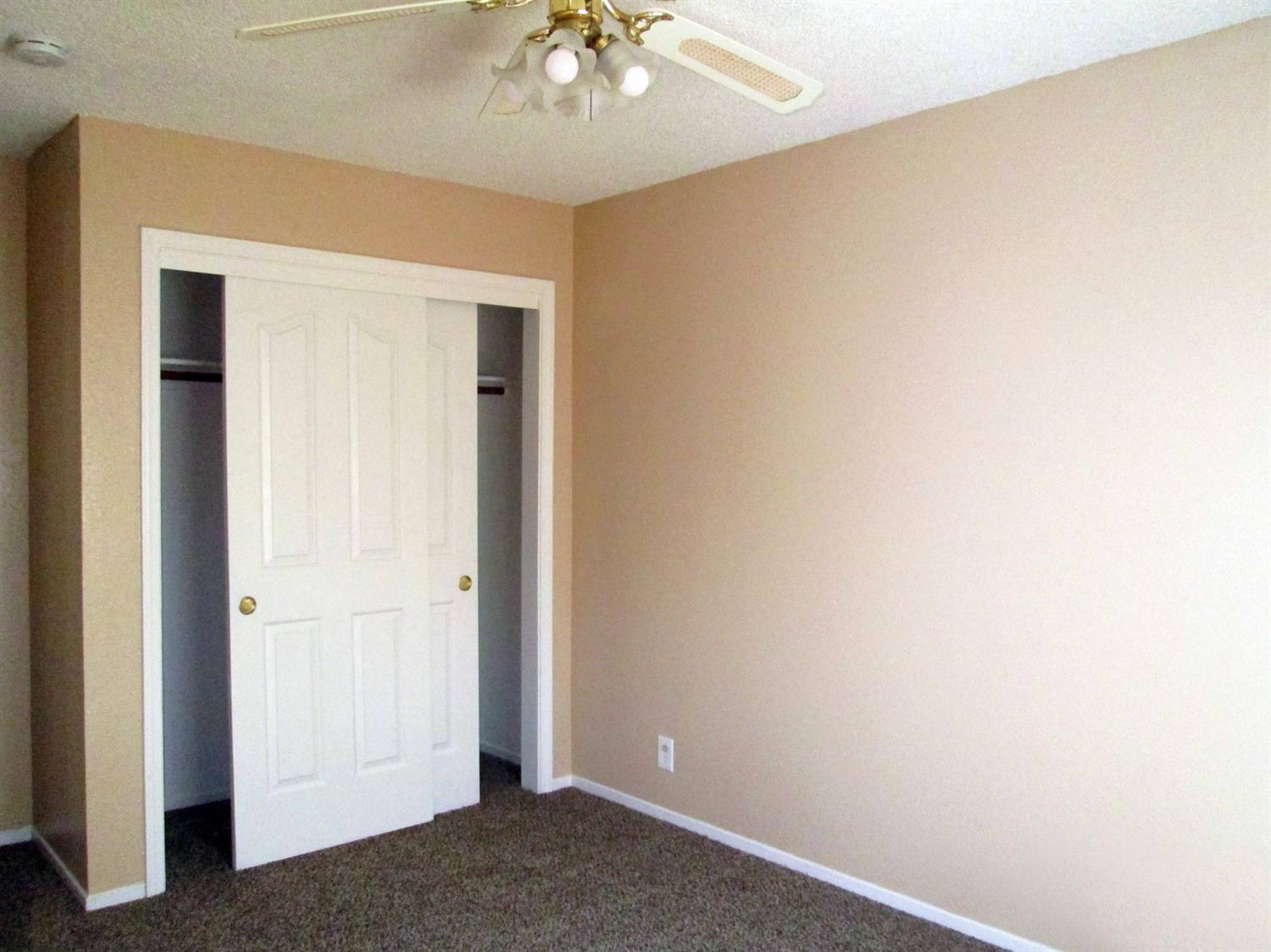 1134 Raymond Road Hanford, CA 93230 - Photo 22 of 33 Gallery Image 22