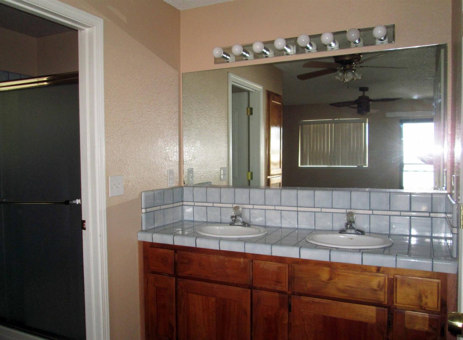 1134 Raymond Road Hanford, CA 93230 - Photo 25 of 33 Gallery Image 25