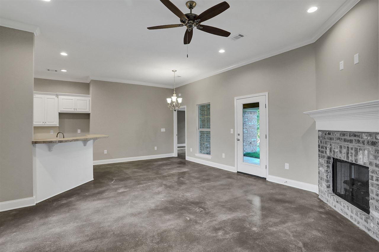 1228 Addison Ln. Brandon, MS 39042 - Photo 4 of 22 Photo 7