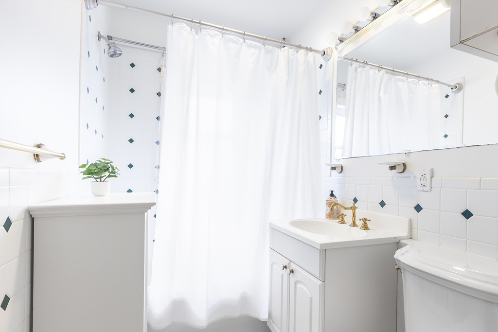 33 Halifax Street, Unit 2 Boston, MA 02130 - Photo 12 of 26