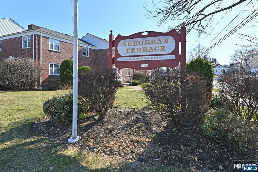 483 Colonial Terrace, Unit 9 Hackensack, NJ 07601 - Photo 25 of 25 a sign on the side of the road