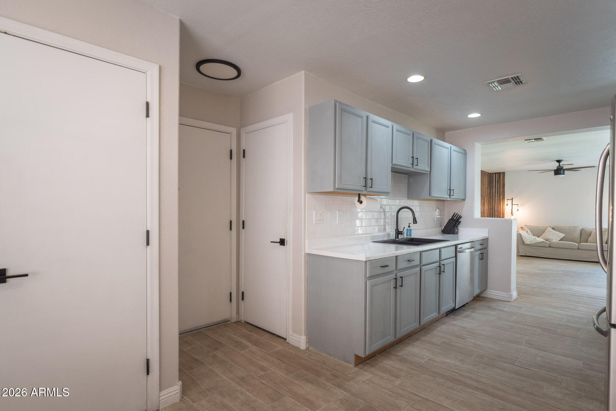 1239 East Fremont Road Phoenix, AZ 85042 - Photo 19 of 20