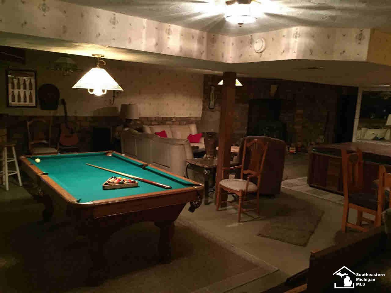 3350 Cousino Road Erie, MI 48133 - Photo 16 of 25 Family Room
