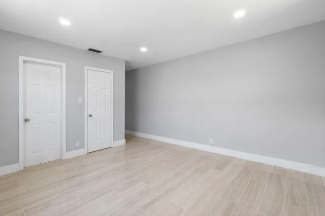 $3,250 | 3048 North Dixie Highway, Boca Raton, FL 33431