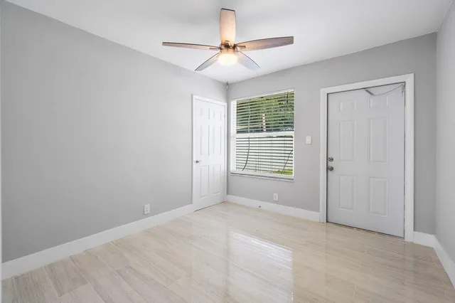 $3,250 | 3048 North Dixie Highway, Boca Raton, FL 33431