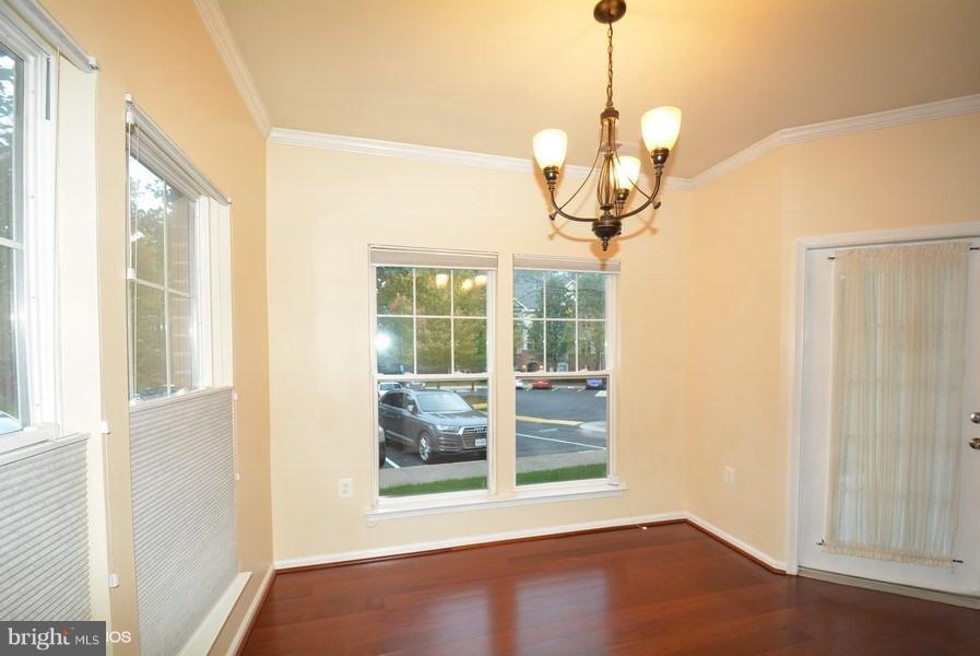 1515 North Point Drive, Unit 101 Reston, VA 20194 - Photo 12 of 30 Dining Room