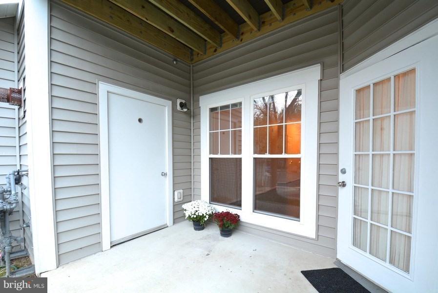1515 North Point Drive, Unit 101 Reston, VA 20194 - Photo 23 of 30 Exterior (Rear)