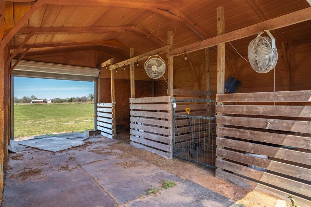 16159 County Road 347 Wills Point, TX 75169 - Photo 33 of 38 inside of barn