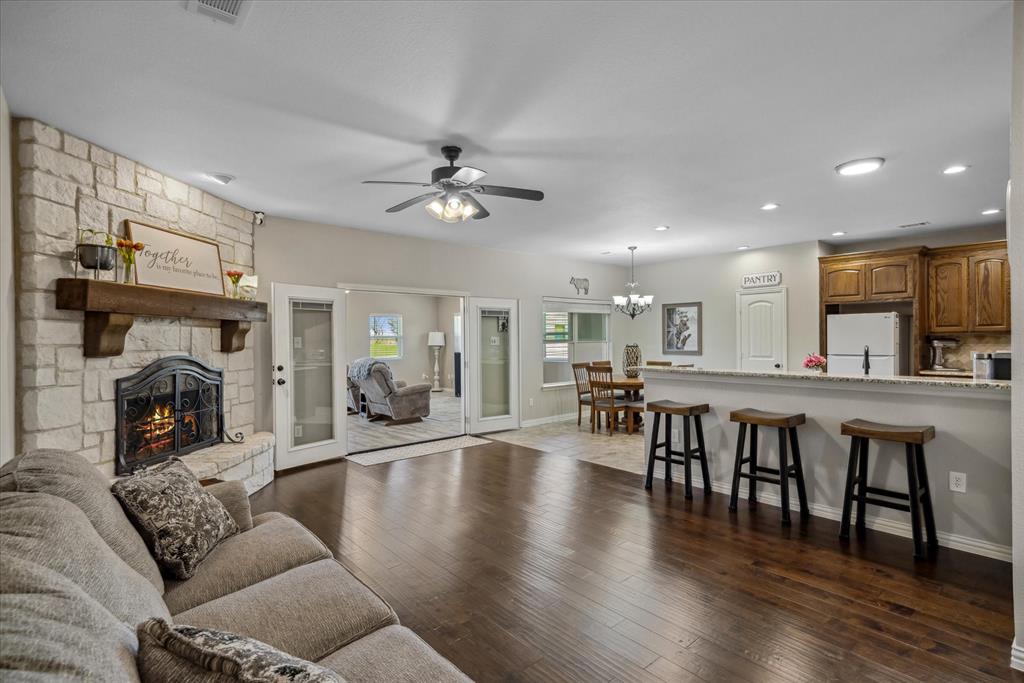 16159 County Road 347 Wills Point, TX 75169 - Photo 9 of 38