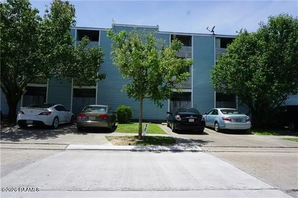 $74,900 | 4218 Hessmer Avenue, Unit 116, Metairie, LA 70002
