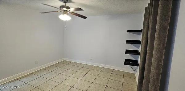 $74,900 | 4218 Hessmer Avenue, Unit 116, Metairie, LA 70002
