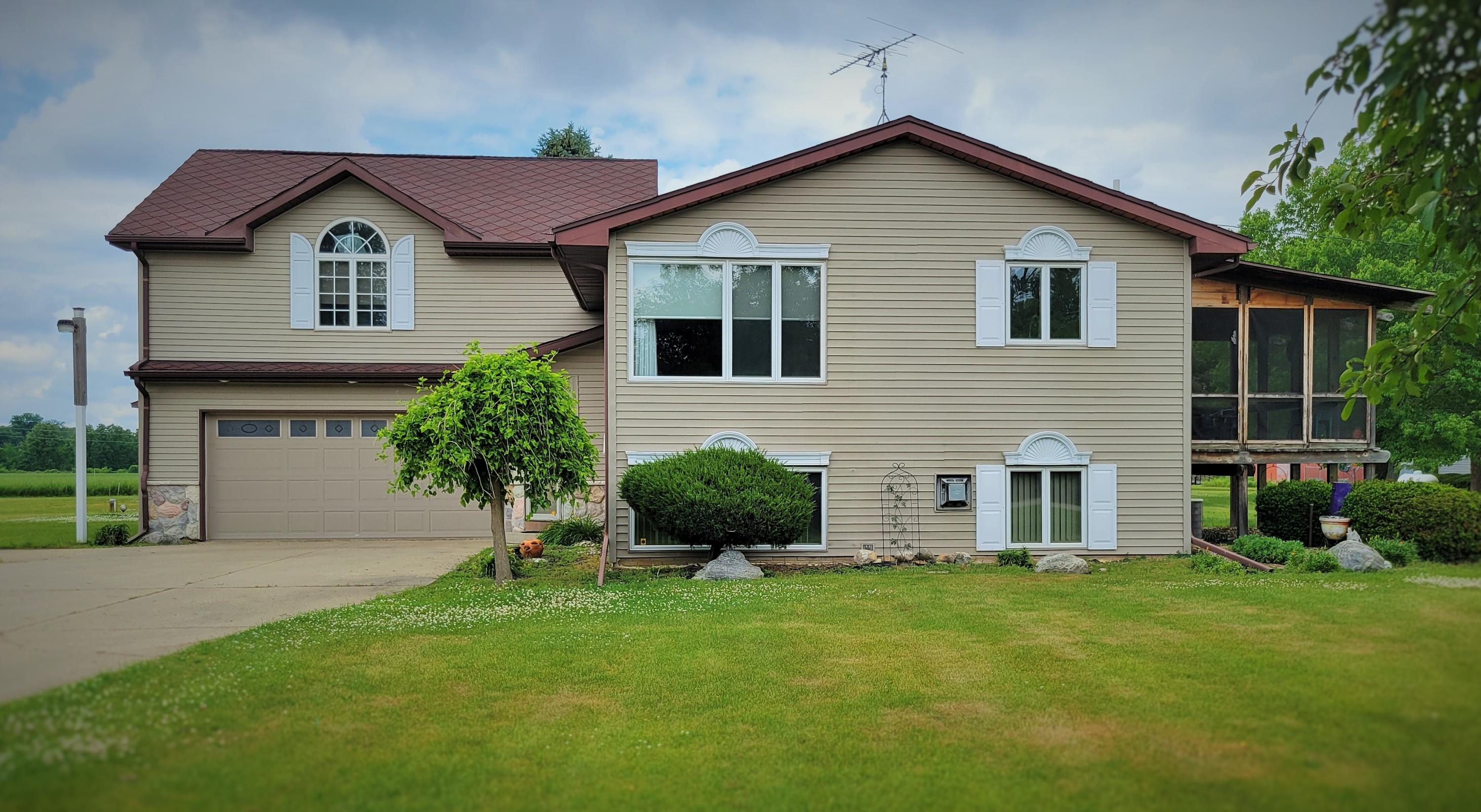 8014 Hall Road Bellevue, MI 49021 - Photo 2 of 63 20210608_134811 (2)