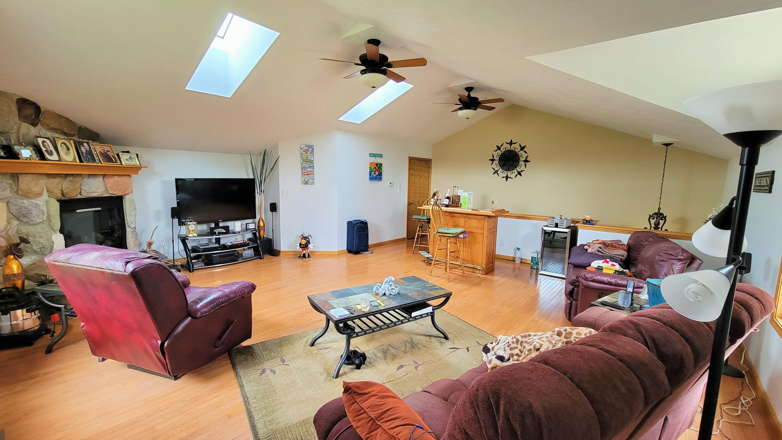 8014 Hall Road Bellevue, MI 49021 - Photo 25 of 63 20210527_154052 (2)