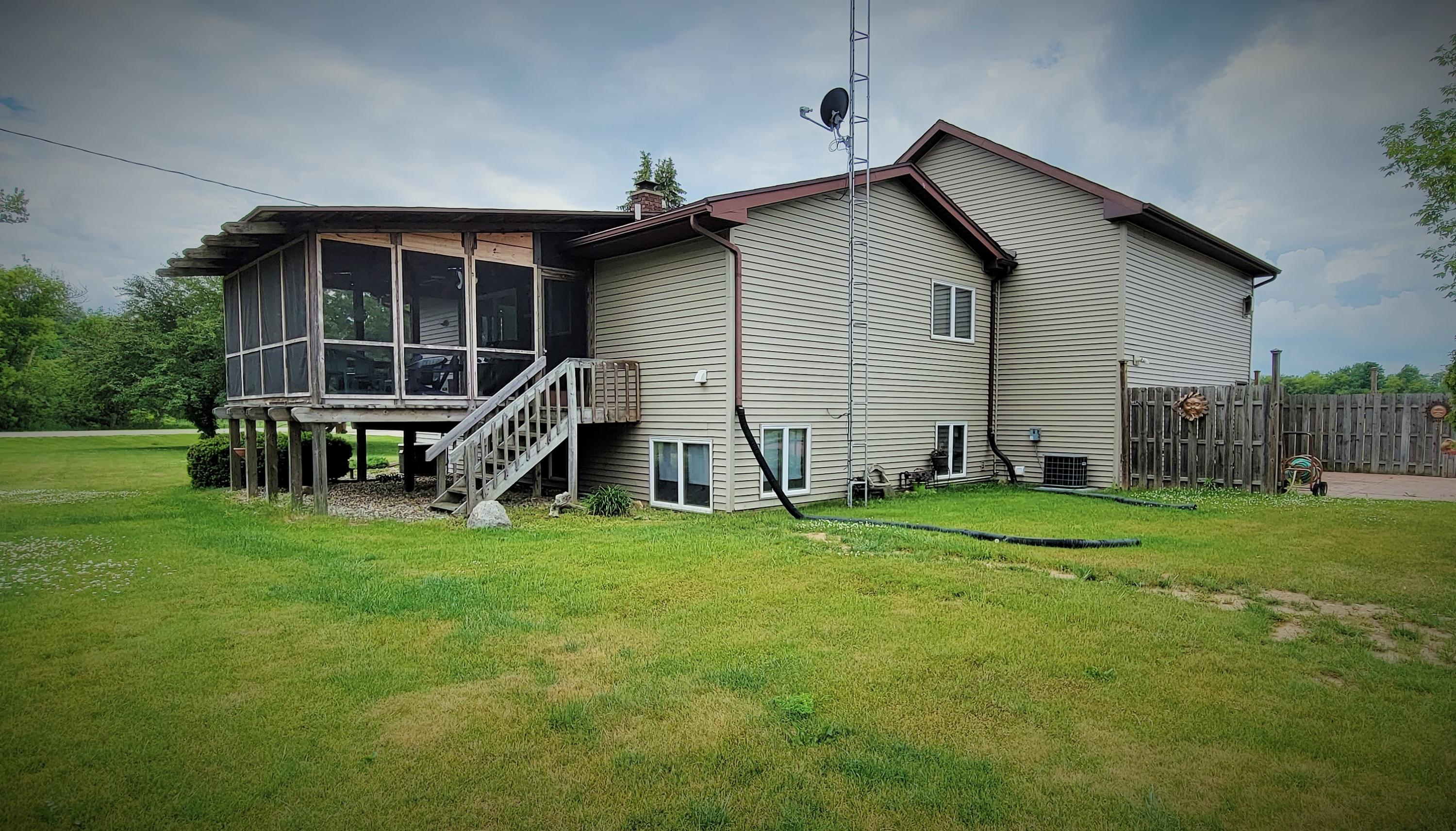 8014 Hall Road Bellevue, MI 49021 - Photo 3 of 63 20210608_133519 (2)