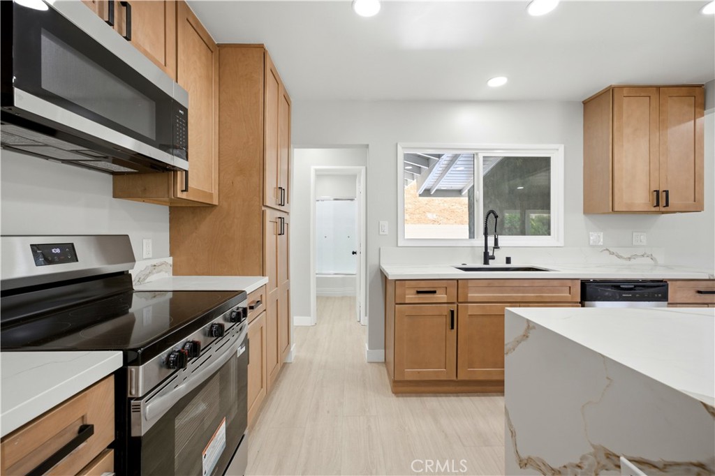 3682 Mt Vernon Avenue Riverside, CA 92507 - Photo 11 of 41