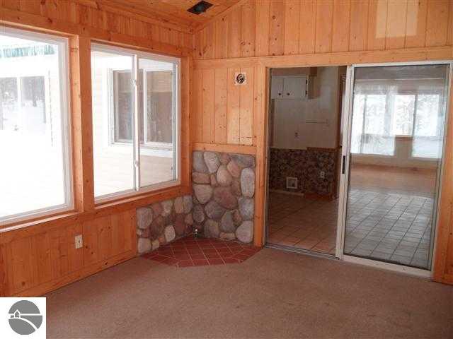 559 Bass Lake Road Traverse City, MI 49685 - Photo 19 of 41 1742212-18.JPG