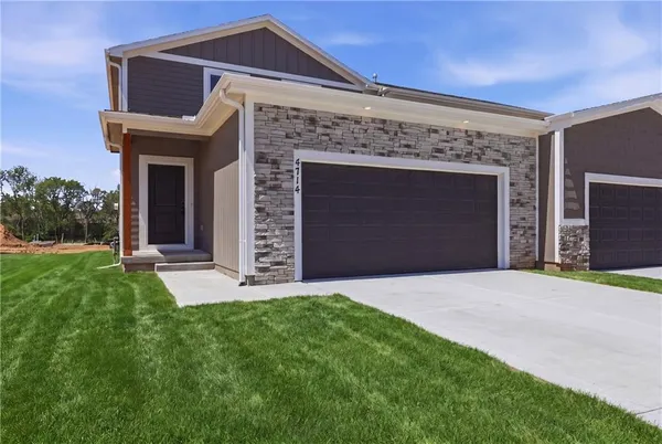 $380,000 | 4714 South Brentwood Avenue, Kansas City, MO 64136