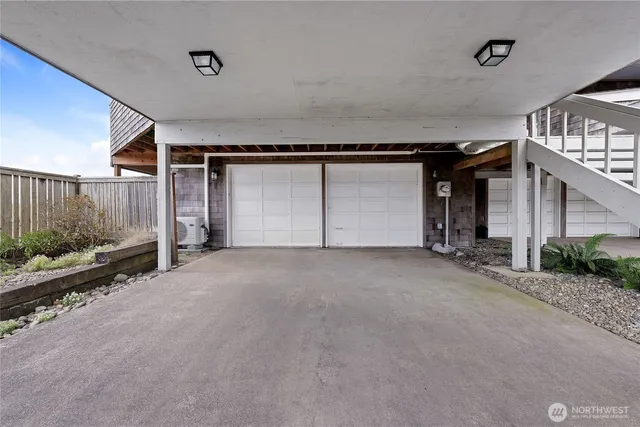 a view of a garage
