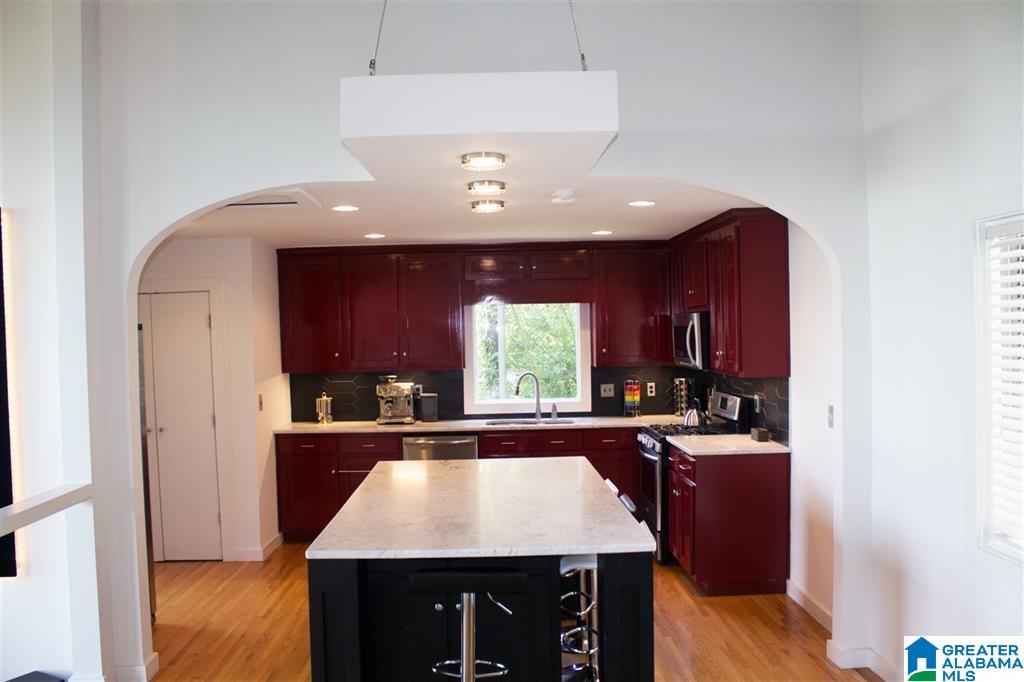 732 Shades Crest Road Birmingham, AL 35226 - Photo 5 of 17 Gallery Image 5