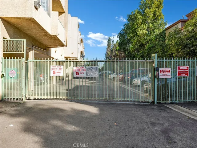 a view of a tennis court