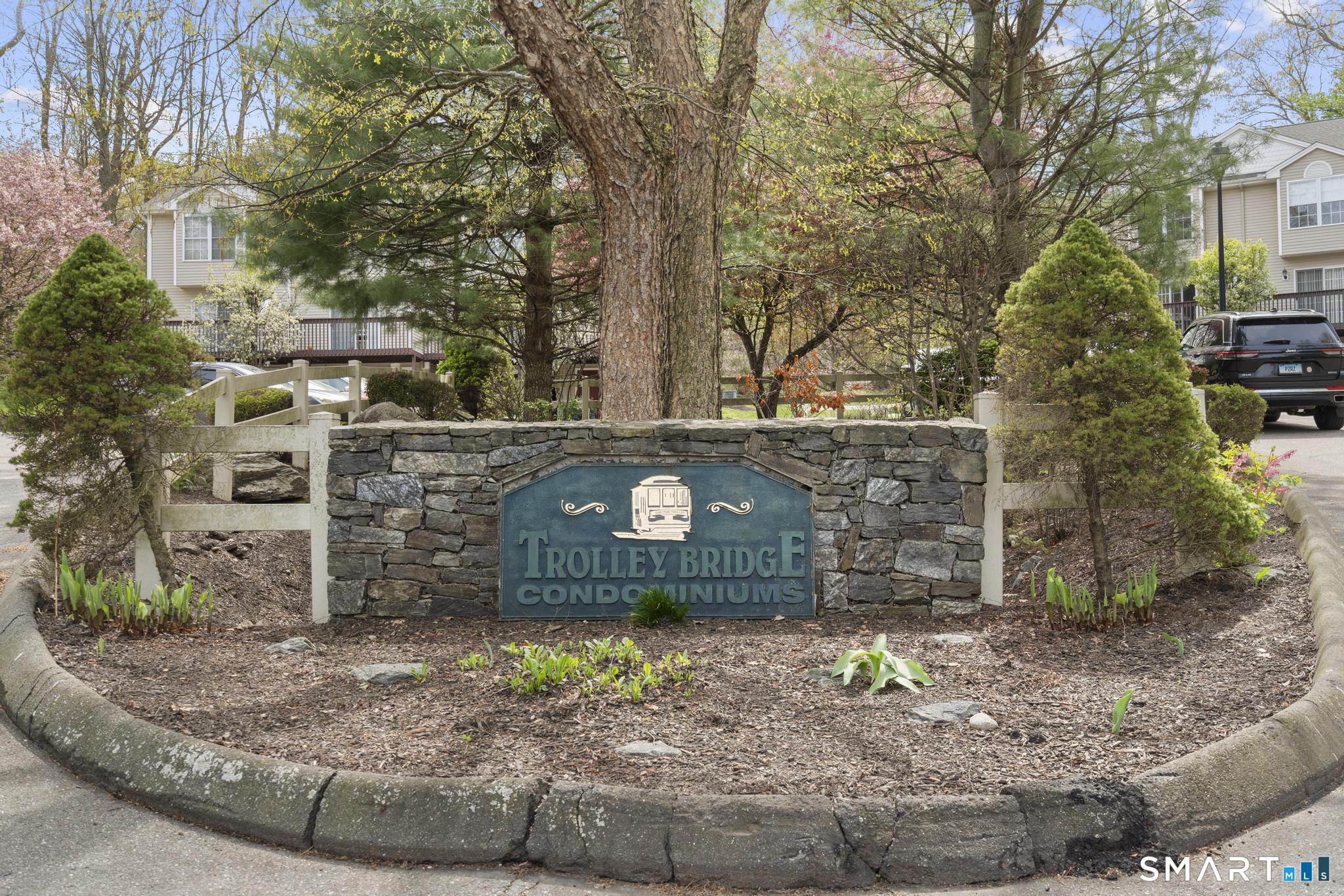 40 Trolley Bridge Road, Unit 7 Shelton, CT 06484 - Photo 2 of 26