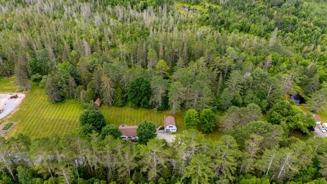 $540,000 | 295 Old Waterford Road, Littleton, NH 03561