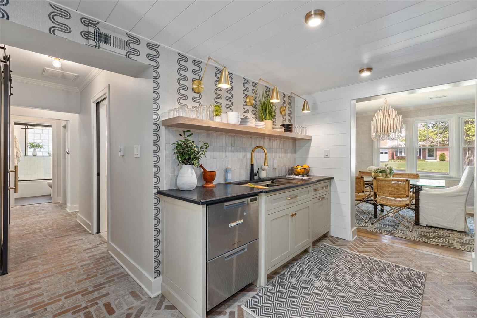 910 Glenbrook Avenue Glendale, MO 63122 - Photo 12 of 47