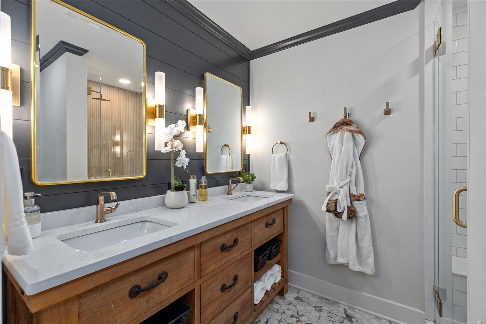 910 Glenbrook Avenue Glendale, MO 63122 - Photo 20 of 47