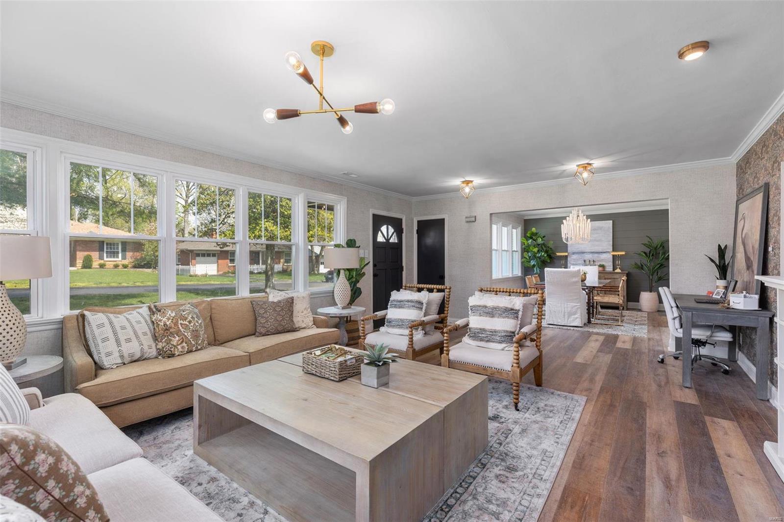 910 Glenbrook Avenue Glendale, MO 63122 - Photo 3 of 47