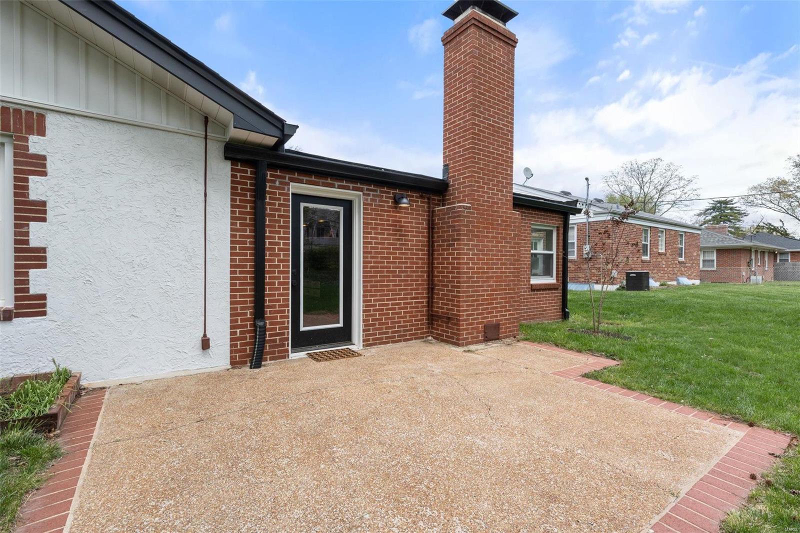 910 Glenbrook Avenue Glendale, MO 63122 - Photo 46 of 47