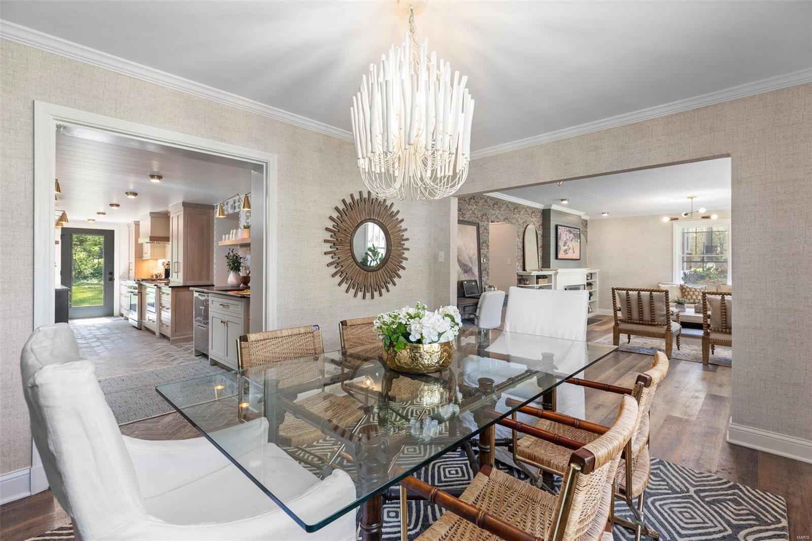 910 Glenbrook Avenue Glendale, MO 63122 - Photo 10 of 47