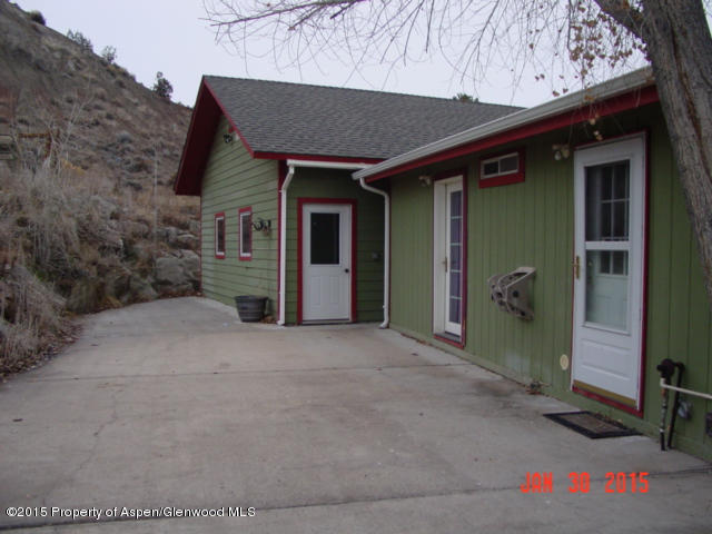 501 Davis Point Road Silt, CO 81652 - Photo 5 of 30 Patio area