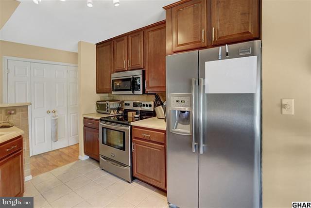 4651 Deer Path Road Harrisburg, PA 17110 - Photo 11 of 18 Gallery Image 11