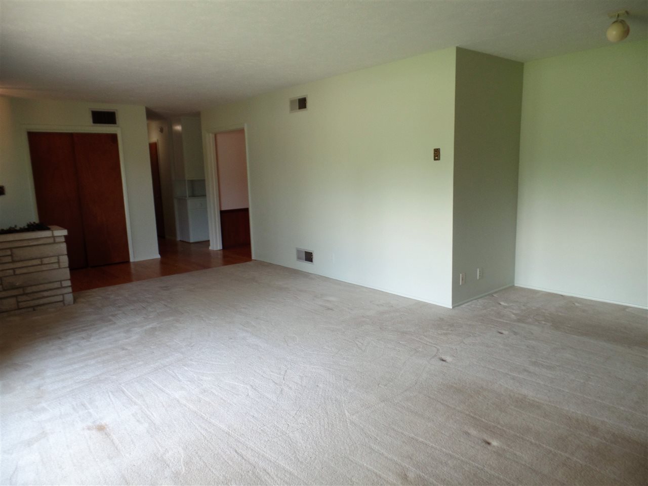 61491 Miami Road South Bend, IN 46614 - Photo 5 of 35