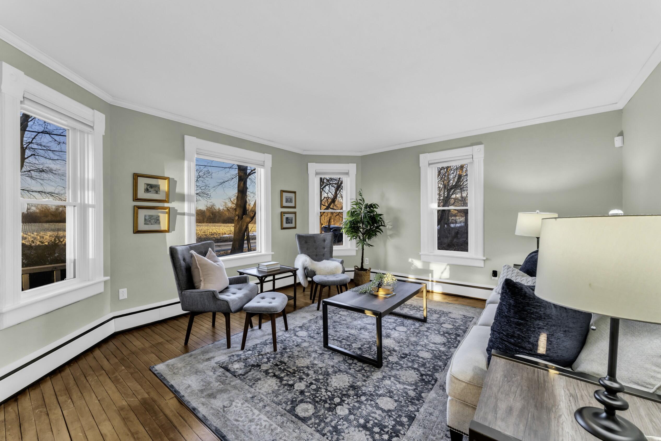 N47W22683 Weyer Road Pewaukee, WI 53072 - Photo 21 of 53 Living Room