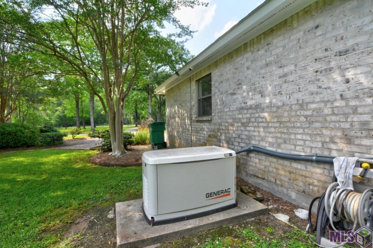 24540 Joe May Road Denham Springs, LA 70726 - Photo 32 of 33 Gallery Image 32