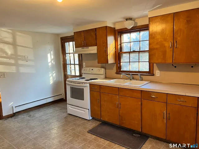 $1,900 | 40 Lanesville Road, New Milford, CT 06776