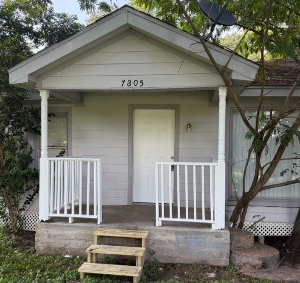 7805 Woodlyn Road Houston, TX 77028 - Photo 1 of 11